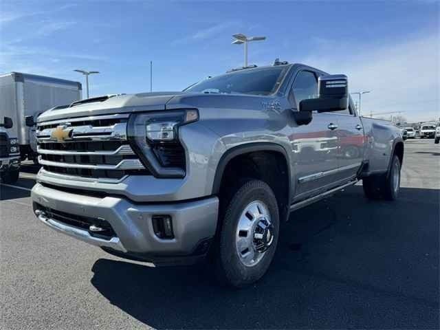 2024 Chevrolet Silverado 3500HD High Country