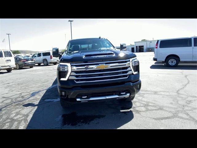 2024 Chevrolet Silverado 3500HD High Country