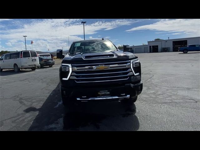 2024 Chevrolet Silverado 3500HD High Country