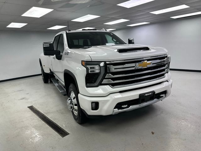 2024 Chevrolet Silverado 3500HD High Country