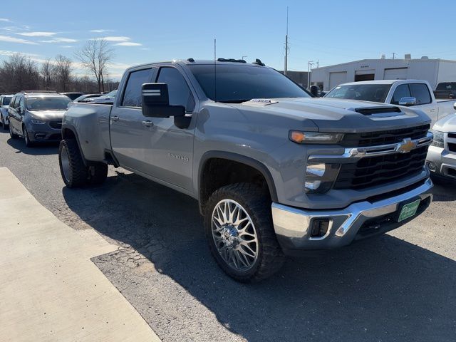 2024 Chevrolet Silverado 3500HD LT