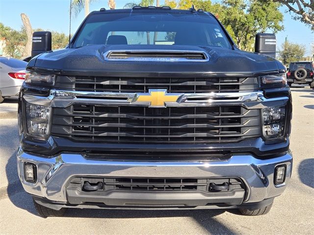 2024 Chevrolet Silverado 3500HD LT