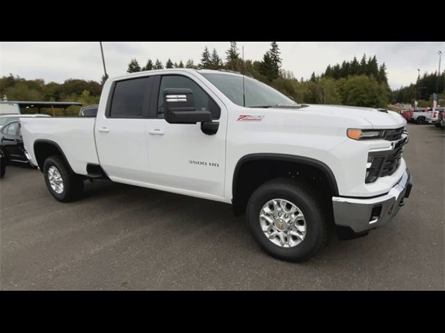 2024 Chevrolet Silverado 3500HD LT