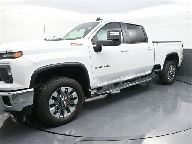 2024 Chevrolet Silverado 3500HD LT