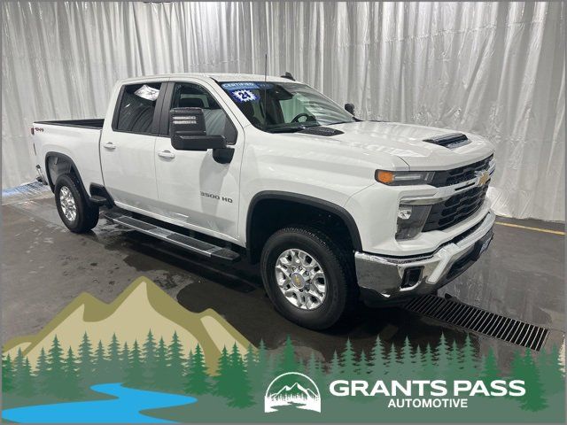 2024 Chevrolet Silverado 3500HD LT