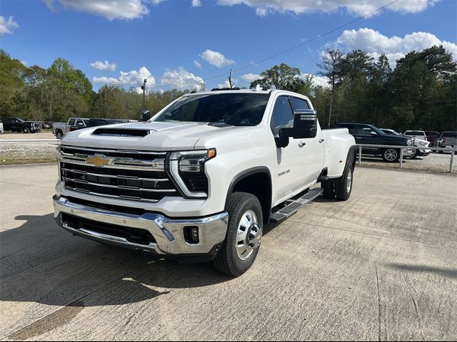 2024 Chevrolet Silverado 3500HD LTZ