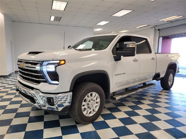 2024 Chevrolet Silverado 3500HD LTZ