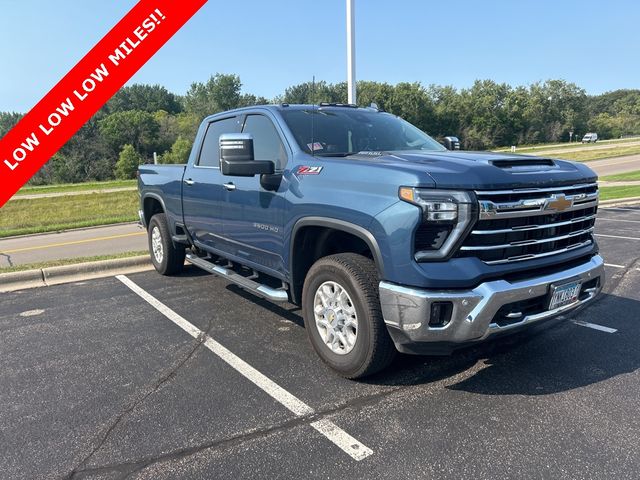 2024 Chevrolet Silverado 3500HD LTZ