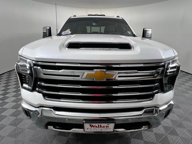 2024 Chevrolet Silverado 3500HD LTZ