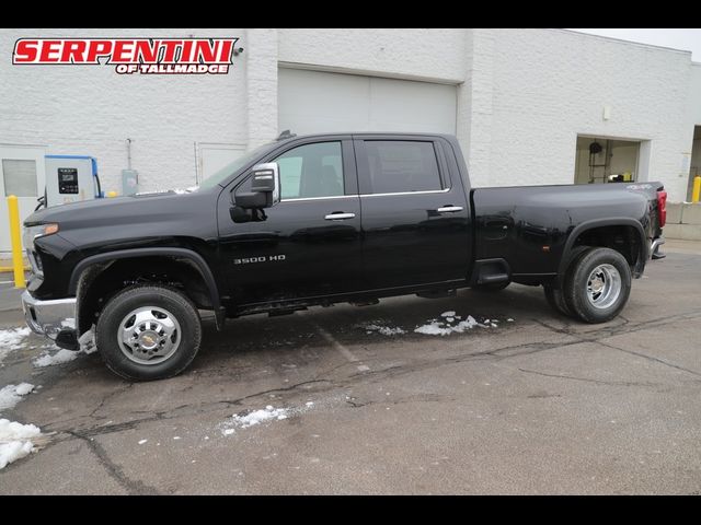 2024 Chevrolet Silverado 3500HD LTZ