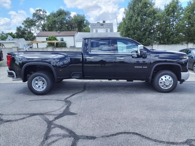 2024 Chevrolet Silverado 3500HD LTZ