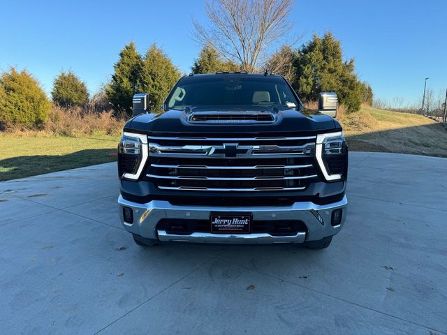 2024 Chevrolet Silverado 3500HD LTZ