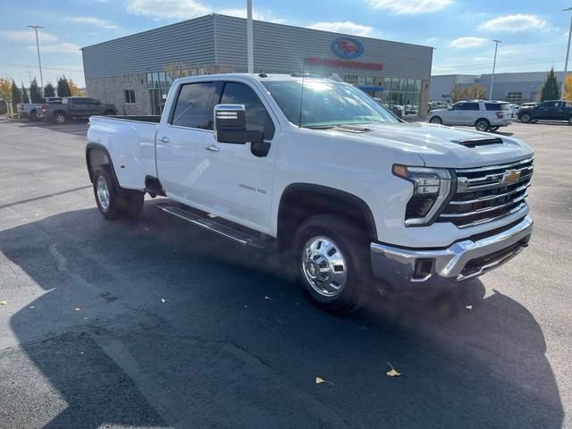 2024 Chevrolet Silverado 3500HD LTZ