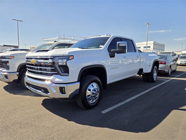 2024 Chevrolet Silverado 3500HD LTZ