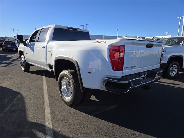 2024 Chevrolet Silverado 3500HD LTZ