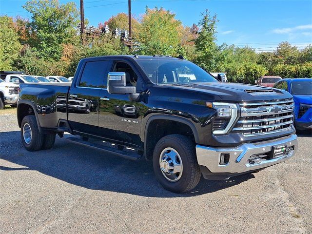 2024 Chevrolet Silverado 3500HD LTZ