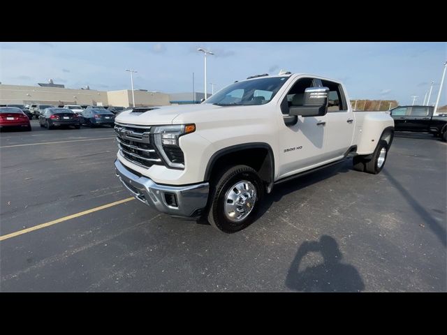 2024 Chevrolet Silverado 3500HD LTZ