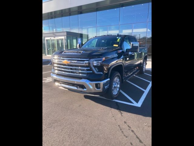 2024 Chevrolet Silverado 3500HD LTZ