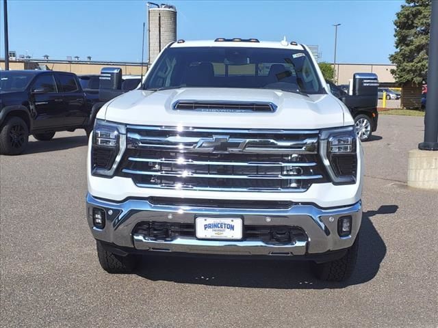 2024 Chevrolet Silverado 3500HD LTZ