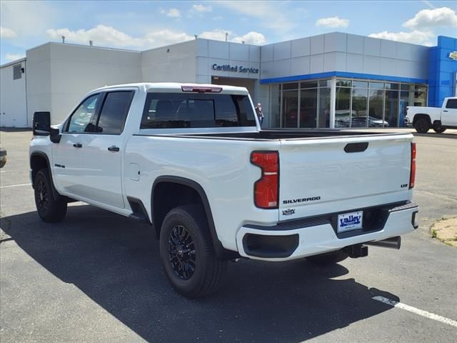 2024 Chevrolet Silverado 3500HD LTZ