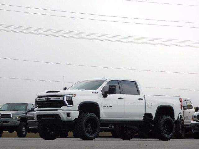 2024 Chevrolet Silverado 3500HD LTZ