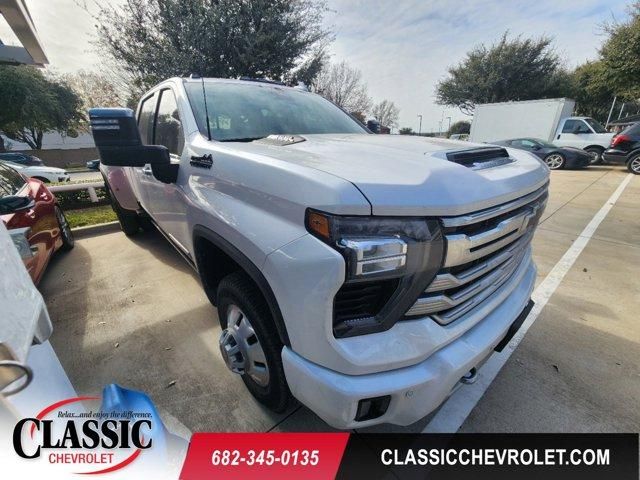 2024 Chevrolet Silverado 3500HD High Country