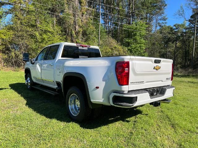 2024 Chevrolet Silverado 3500HD High Country