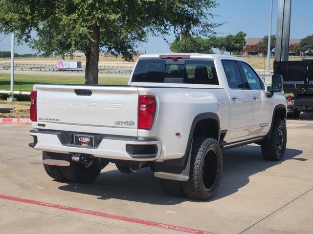 2024 Chevrolet Silverado 3500HD High Country