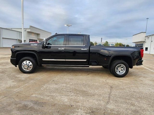 2024 Chevrolet Silverado 3500HD High Country