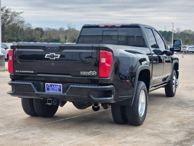 2024 Chevrolet Silverado 3500HD High Country