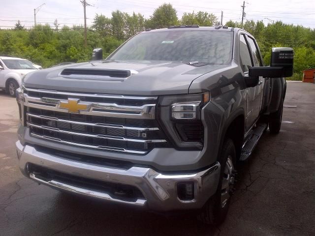 2024 Chevrolet Silverado 3500HD LTZ