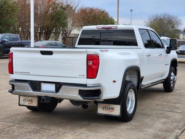 2024 Chevrolet Silverado 3500HD LTZ