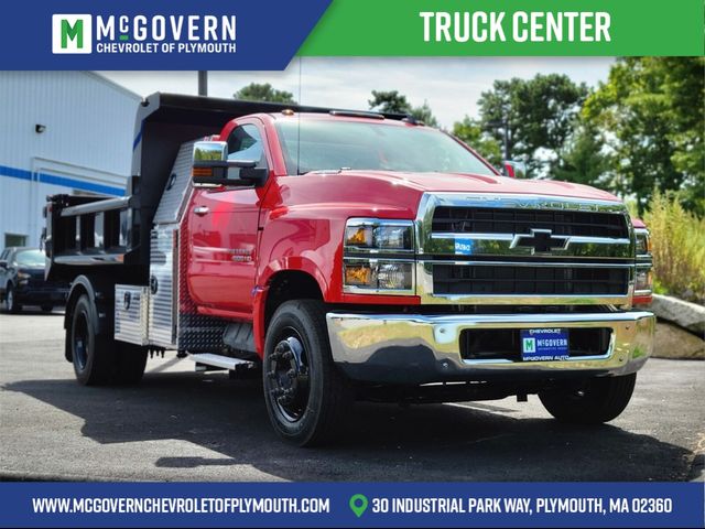 2024 Chevrolet Silverado MD LT