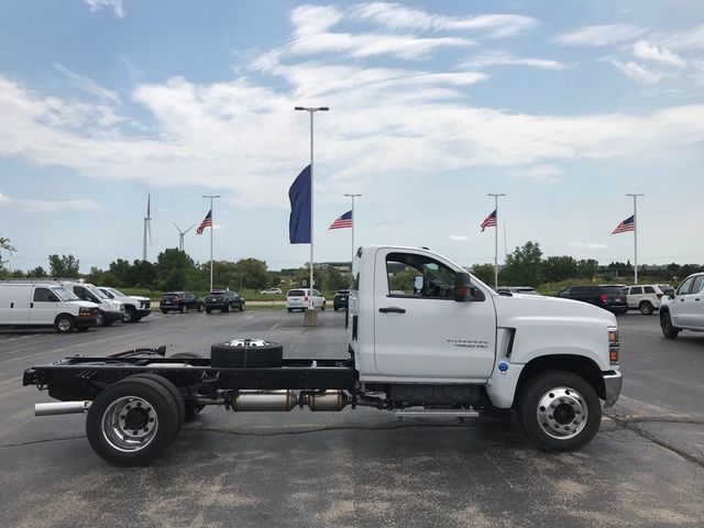 2024 Chevrolet Silverado MD 