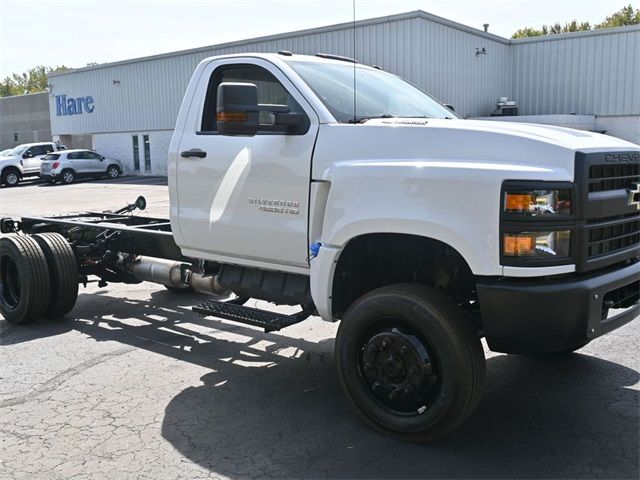 2024 Chevrolet Silverado MD Work Truck