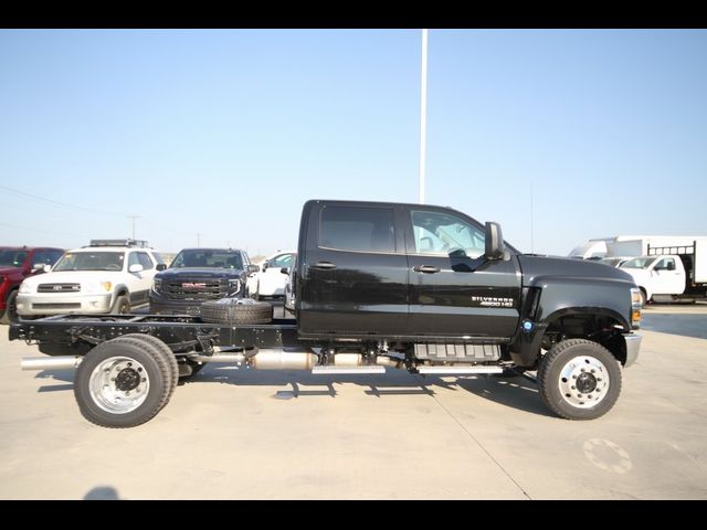 2024 Chevrolet Silverado MD LT