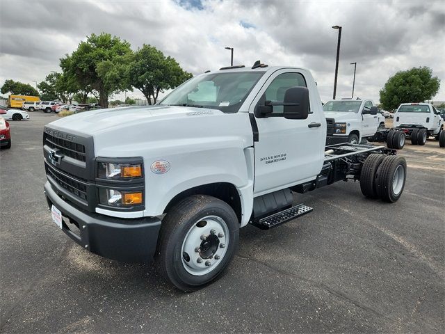 2024 Chevrolet Silverado MD Work Truck