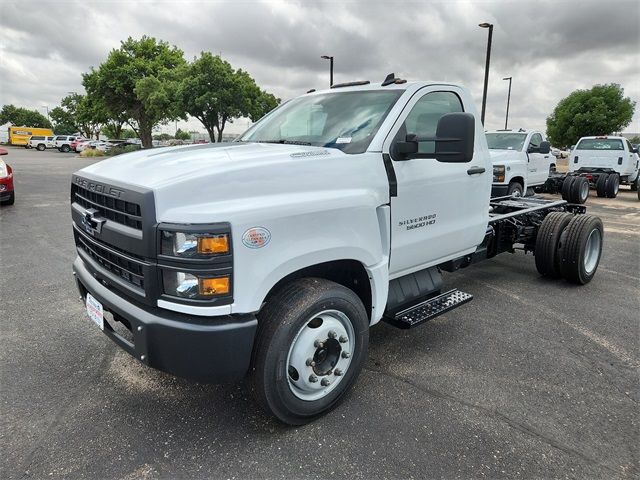 2024 Chevrolet Silverado MD Work Truck