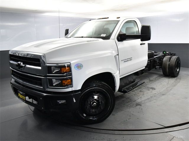 2024 Chevrolet Silverado MD Work Truck