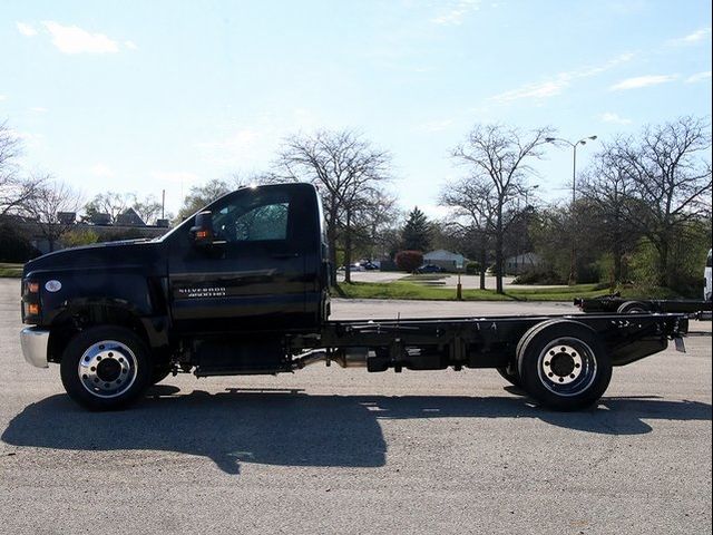 2024 Chevrolet Silverado MD Work Truck