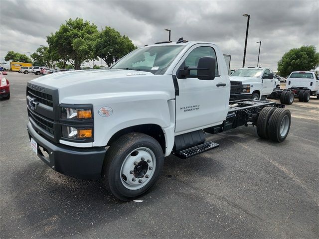 2024 Chevrolet Silverado MD Work Truck