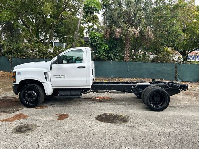 2024 Chevrolet Silverado MD Work Truck