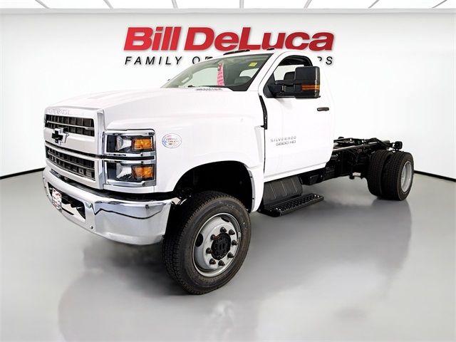 2024 Chevrolet Silverado MD Work Truck