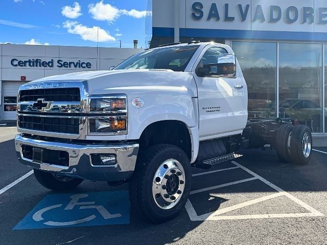 2024 Chevrolet Silverado MD Work Truck