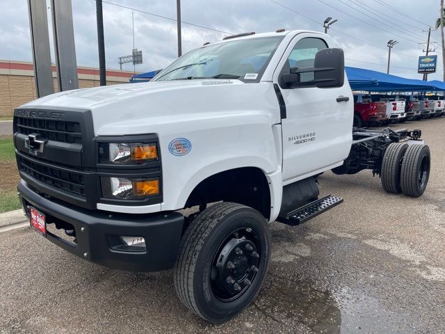 2024 Chevrolet Silverado MD Work Truck