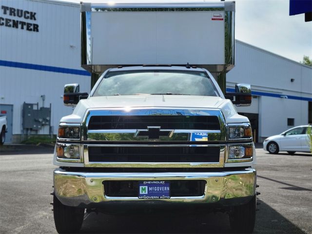 2024 Chevrolet Silverado MD LT