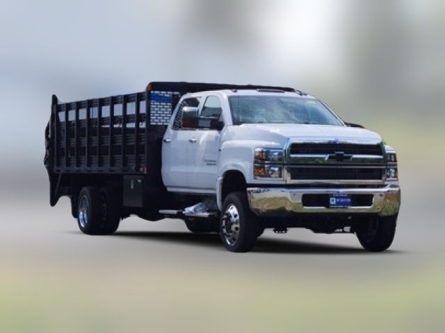 2024 Chevrolet Silverado MD LT