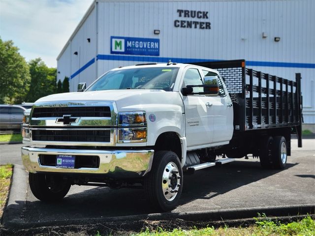 2024 Chevrolet Silverado MD LT