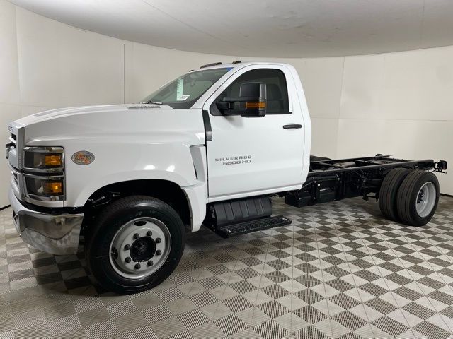 2024 Chevrolet Silverado MD Work Truck