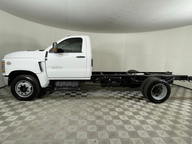 2024 Chevrolet Silverado MD Work Truck